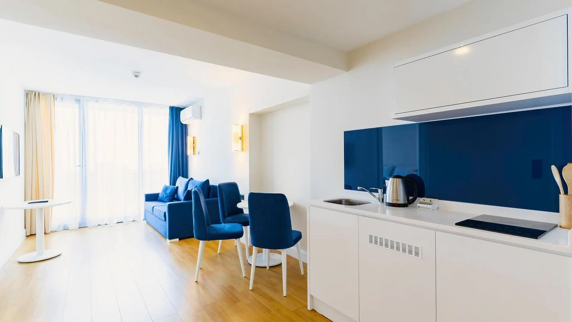 Sea View Hotel Orbi Batumi Apartment